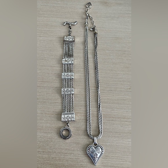 Brighton necklace and bracelet set - Picture 1 of 2